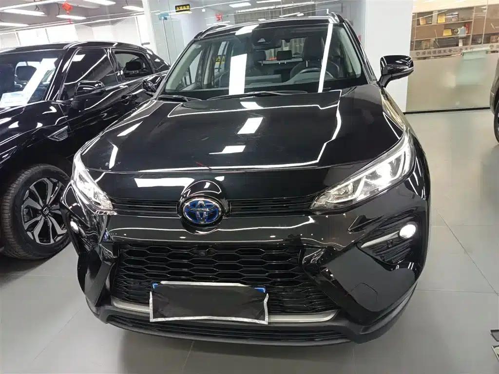 2023 Toyota RAV4 Hybrid 2.5L E-CVT 4WD Premium Edition — миниатюра 3