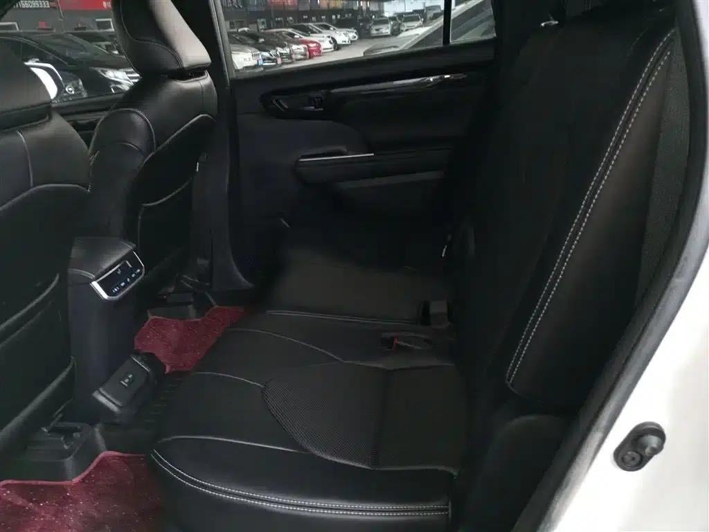 Crown Land Cruiser 2021 2.5L HEV 4WD Elite Edition — миниатюра 13