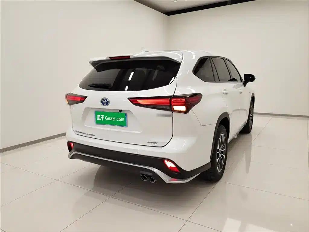 Crown Land Cruiser 2021 2.5L HEV 4WD Elite Edition — миниатюра 5