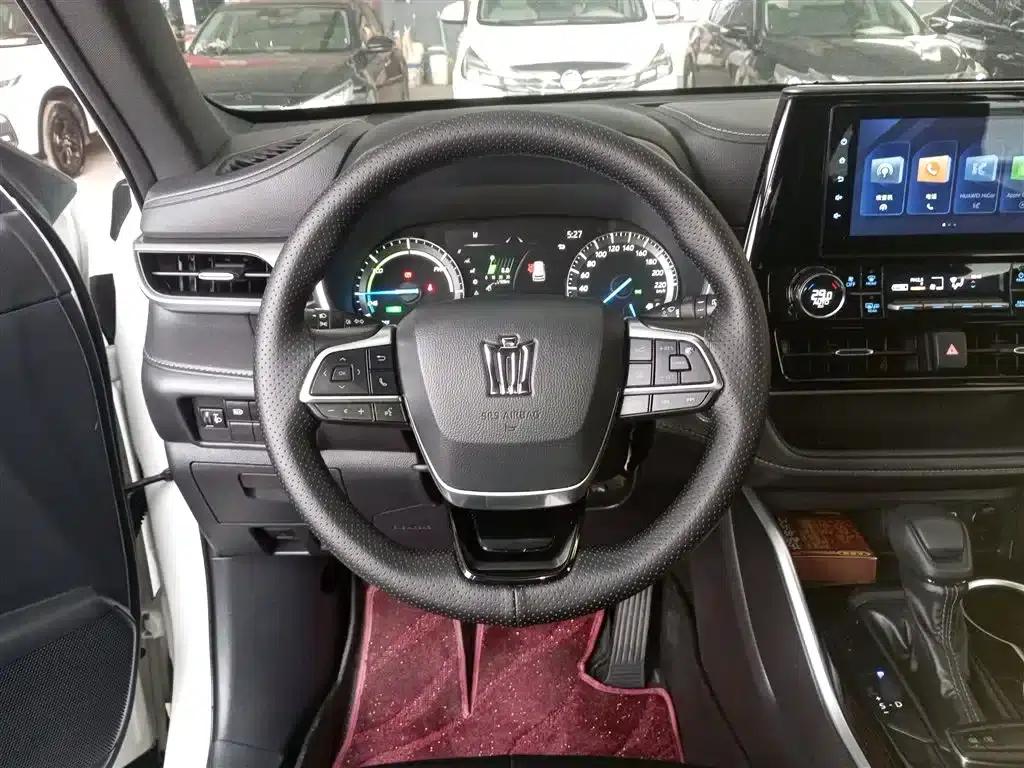 Crown Land Cruiser 2021 2.5L HEV 4WD Elite Edition — миниатюра 7