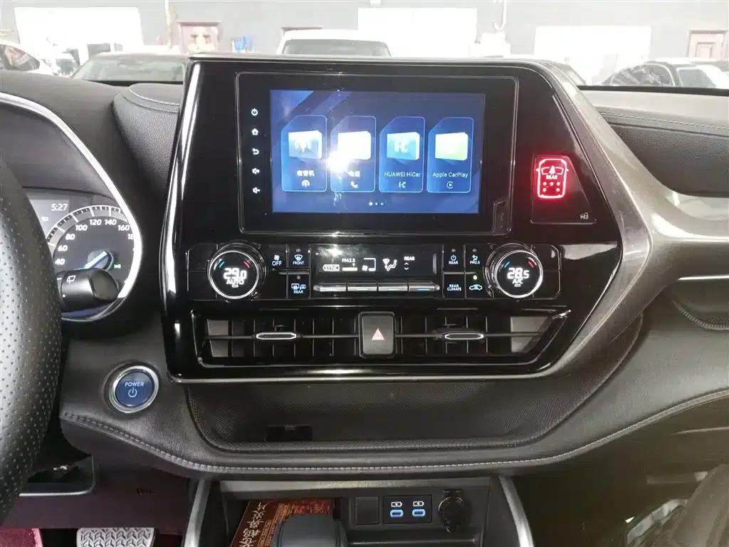 Crown Land Cruiser 2021 2.5L HEV 4WD Elite Edition — миниатюра 9