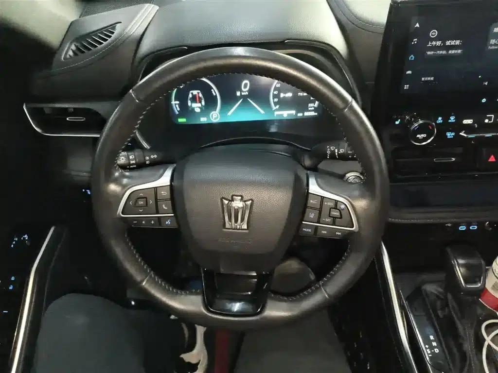 Crown Land Cruiser 2022 2.5L HEV 4WD Premium Edition — миниатюра 11