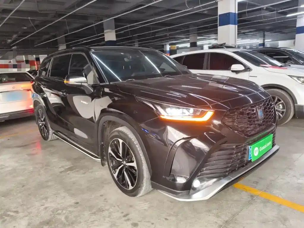 Crown Land Cruiser 2022 2.5L HEV 4WD Premium Edition — миниатюра 4