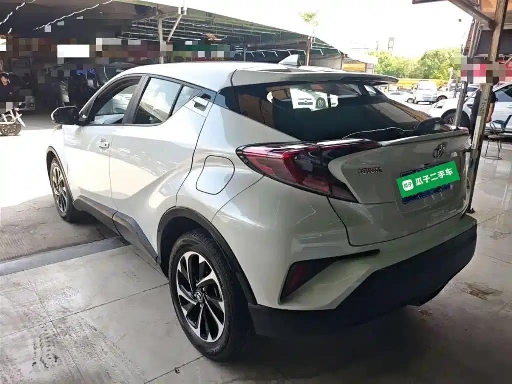 2020 Toyota IZOA 2.0L Ecstasy Edition — миниатюра 5