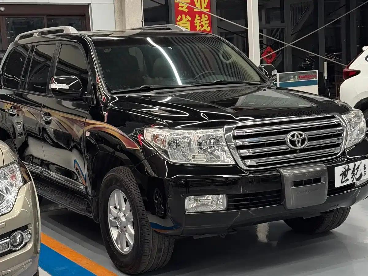 2012 Land Cruiser (Imported) Middle East Version — миниатюра 3