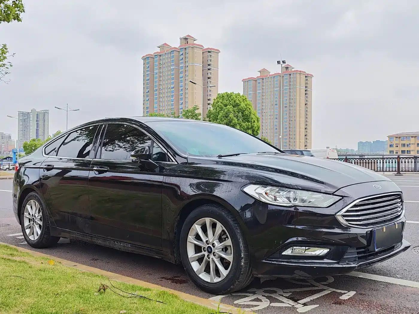 2017 Ford Mondeo EcoBoost 180 Fashion Edition — миниатюра 4