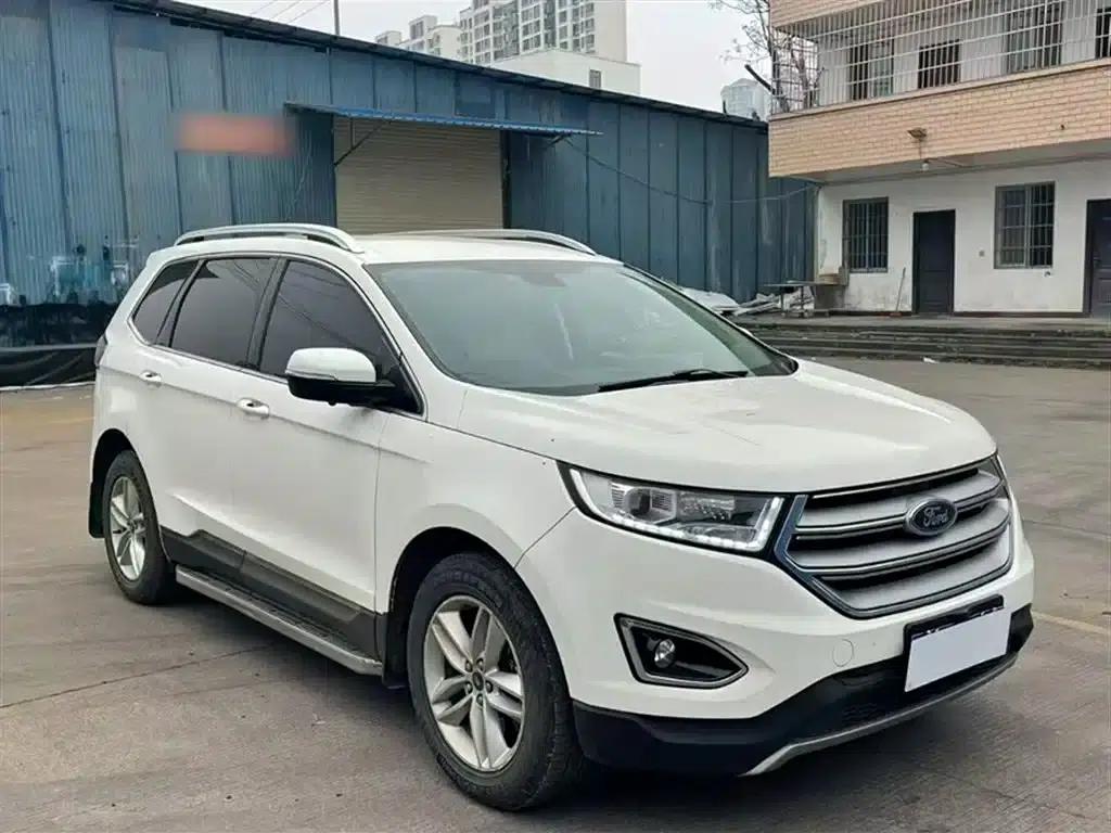 2016 Ford Edge EcoBoost 245 2WD Platinum Edition 7-seater — миниатюра 4