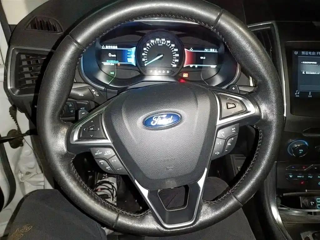 2017 Ford Edge EcoBoost 245 AWD Sport 7-seater — миниатюра 3