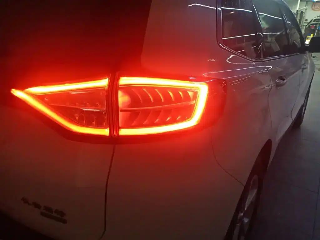 Edge 2018 EcoBoost 245 2WD Elite 5-seater (China V emission standard) — миниатюра 8