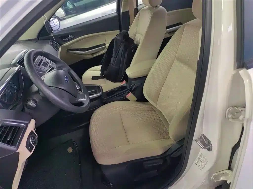 2017 Ford Focus Facelift 1.5L Automatic Comfort Model — миниатюра 7