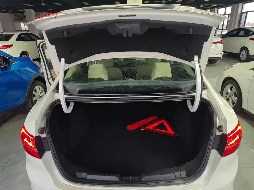2017 Ford Focus Facelift 1.5L Automatic Comfort Model — миниатюра 9