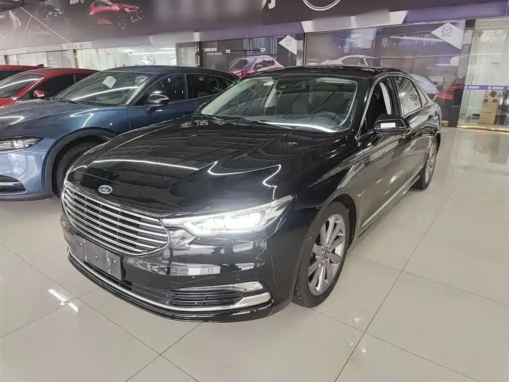 2019 Taurus EcoBoost 245 Premium Edition — миниатюра 1