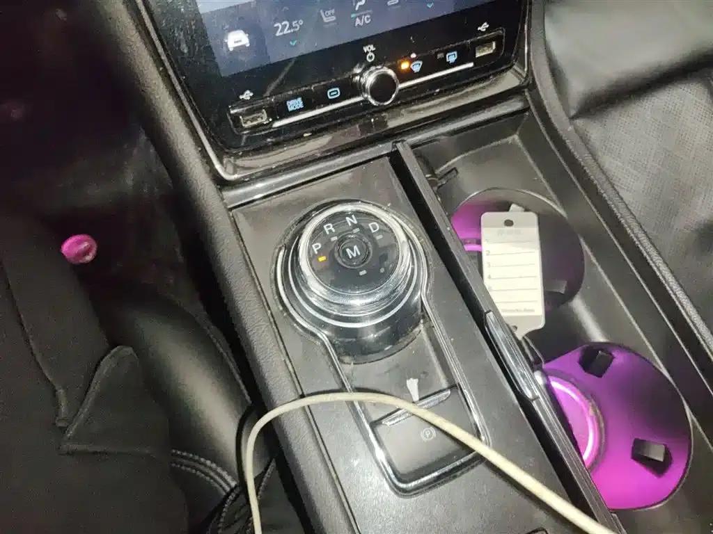 2019 Taurus EcoBoost 245 Premium Edition — миниатюра 14