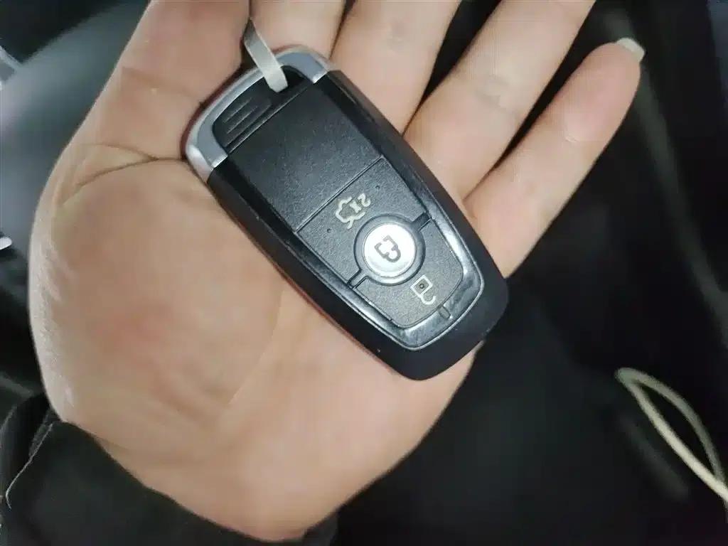2019 Taurus EcoBoost 245 Premium Edition — миниатюра 9