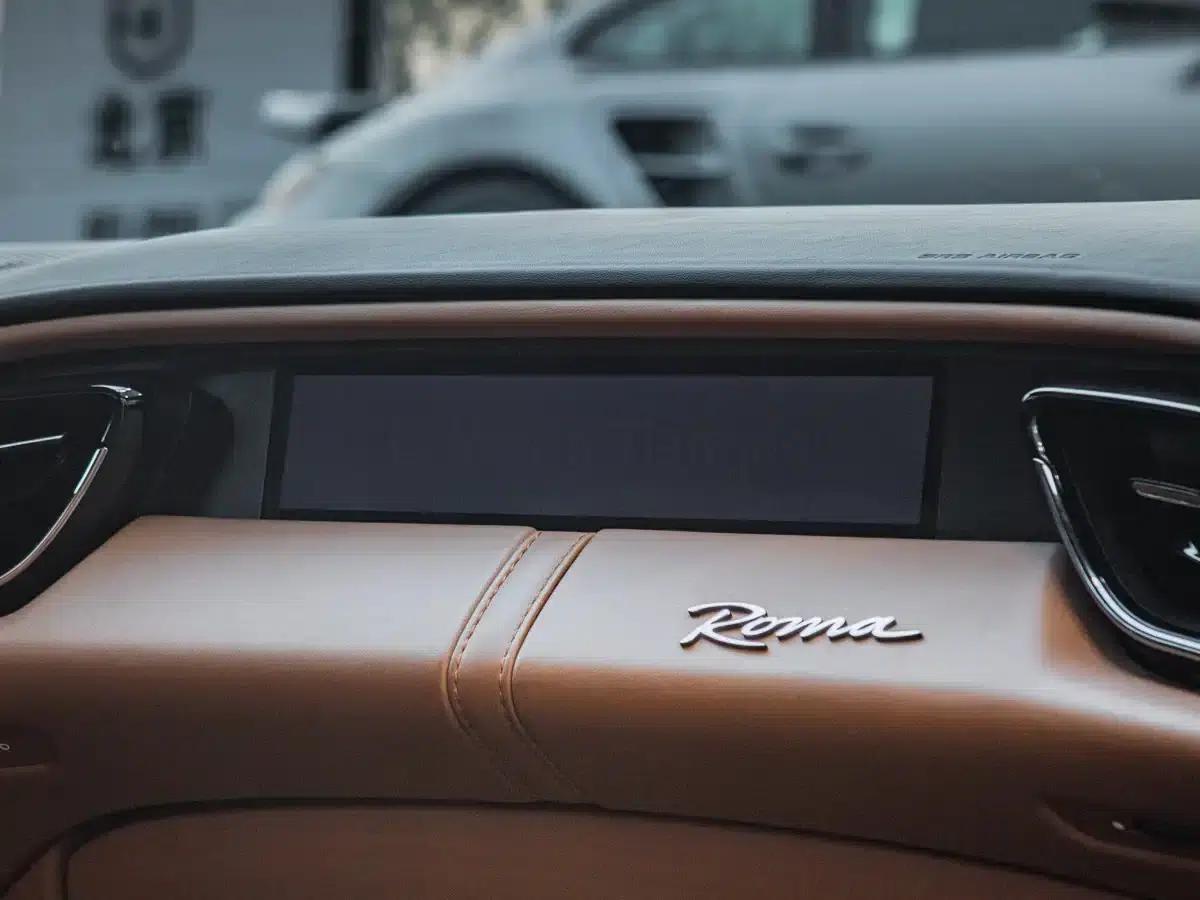 Roma 2020 3.9T V8 — миниатюра 6