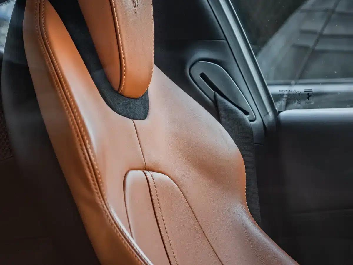 Roma 2020 3.9T V8 — миниатюра 9