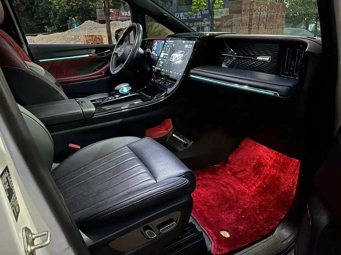 Trumpchi M8 2023 Master Series 400T Flagship Edition — миниатюра 6