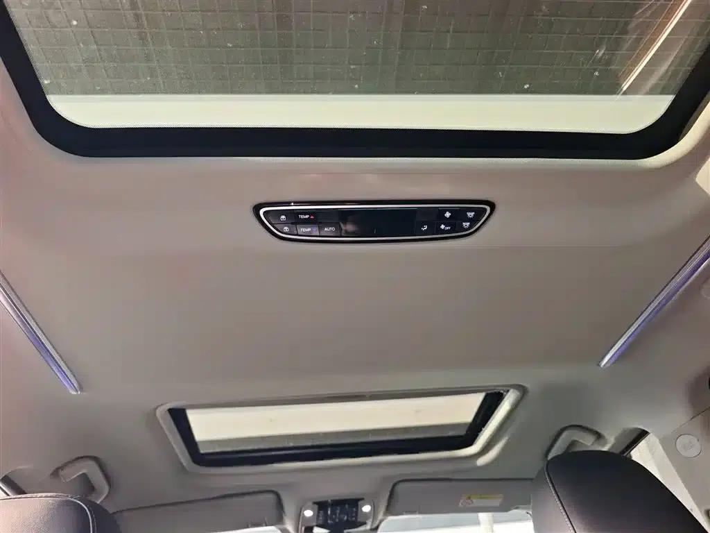 Trumpchi M8 2021 Leading Series 390T Premium Edition — миниатюра 18