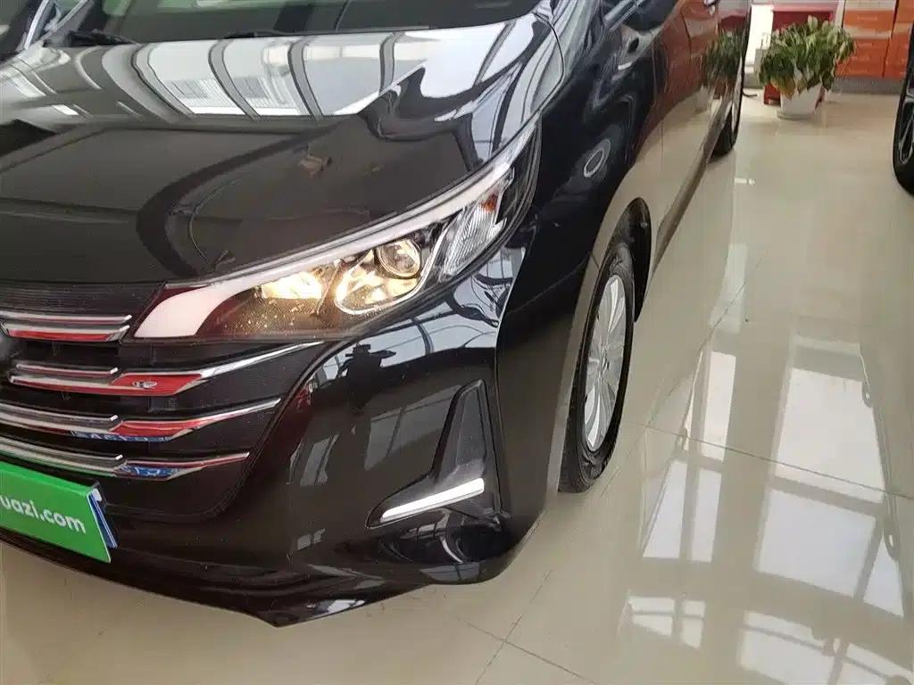 Trumpchi M6 2021 270T DCT Luxury Edition (7-seater) — миниатюра 24