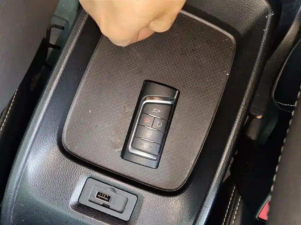 Trumpchi M6 2021 270T DCT Luxury Edition (7-seater) — миниатюра 9