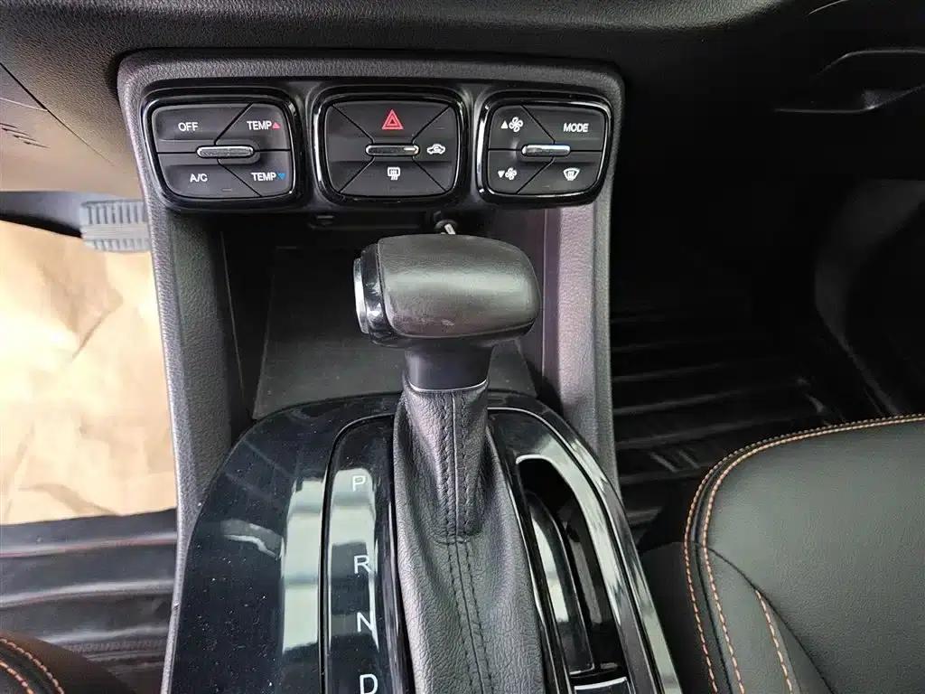 Trumpchi GS3 2017 200T Automatic Elite Edition — миниатюра 6