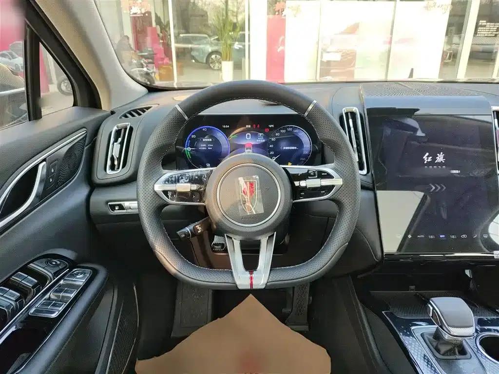 Hongqi HS3 PHEV 2025 Model 125km JIANG PLUS 2 Million Unit Commemorative Edition — миниатюра 7