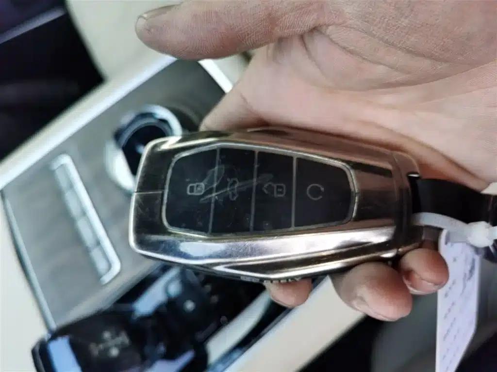 Geely Xingyue L 2025 Oriental Radiance 2.0TD Automatic 4WD Moon Gazing Edition — миниатюра 9