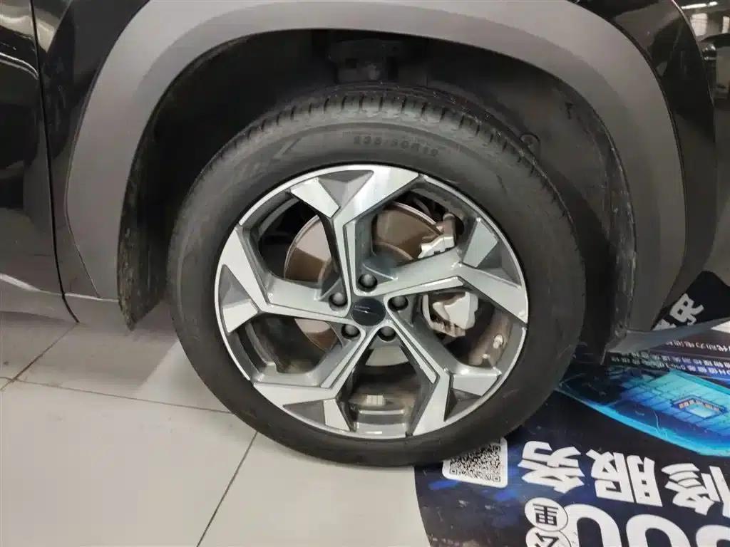 Geely Boyue L 2023 1.5TD DCT Premium Edition — миниатюра 14