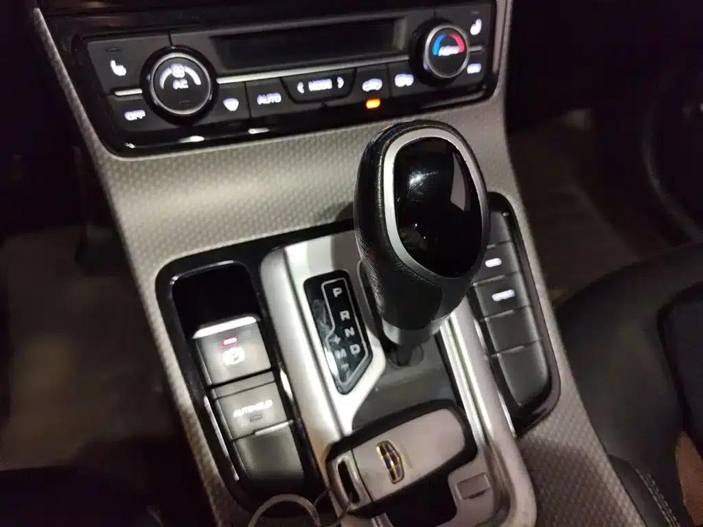 Geely GS 2017 Elegant Edition 1.3T Automatic Smart Connectivity — миниатюра 7