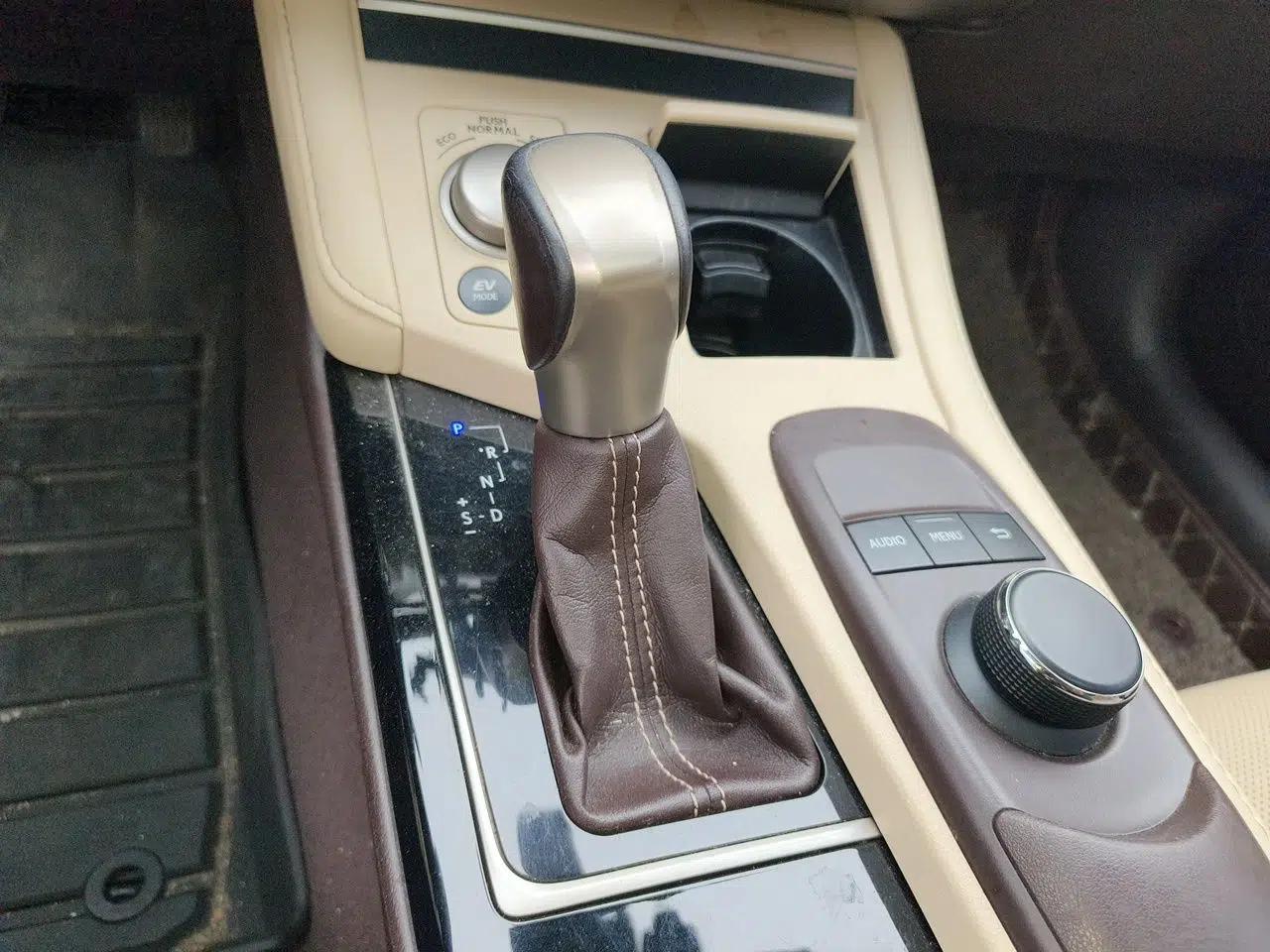 Lexus ES 2015 300h Comfort Edition — миниатюра 15