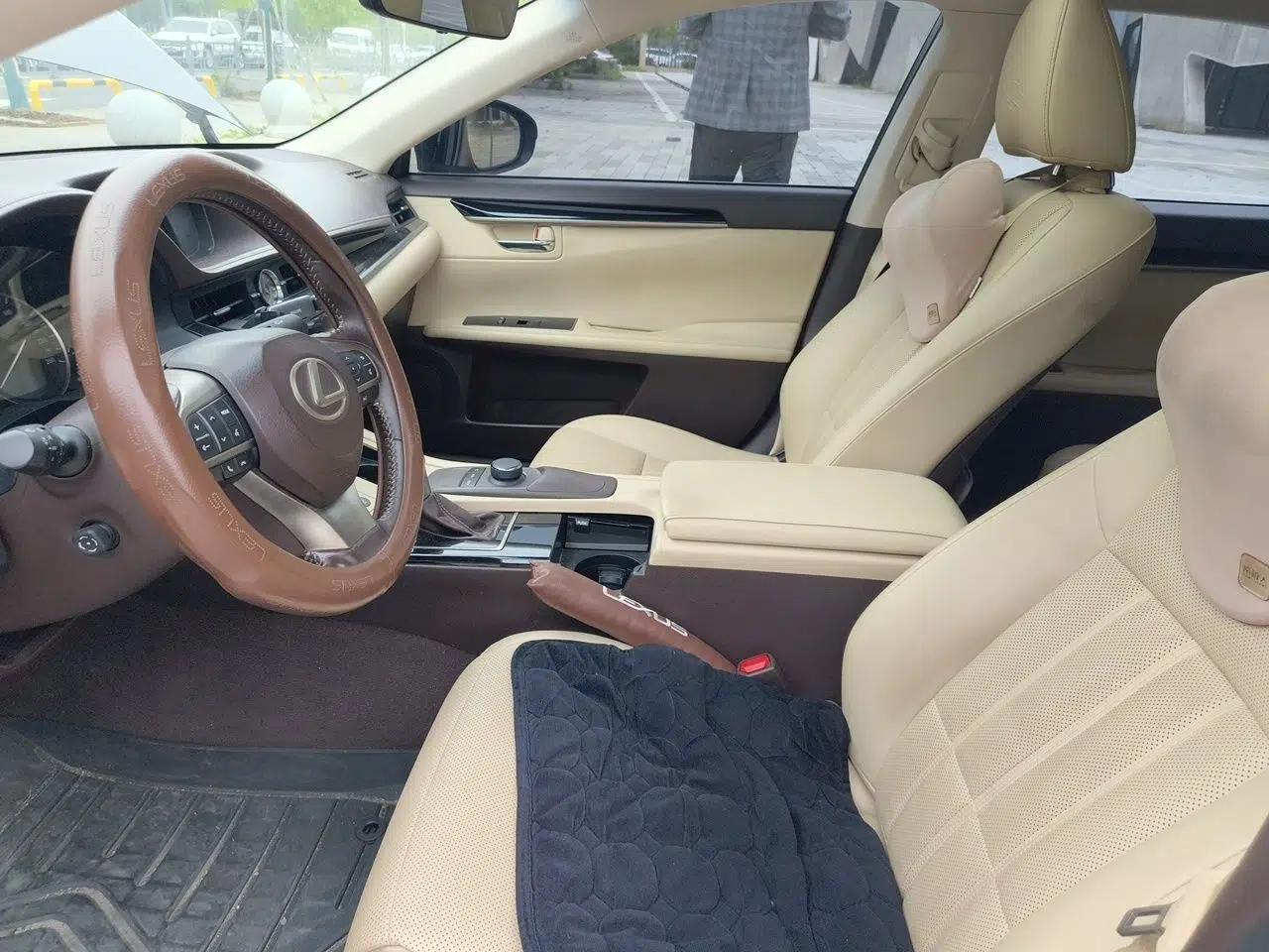 Lexus ES 2015 300h Comfort Edition — миниатюра 16