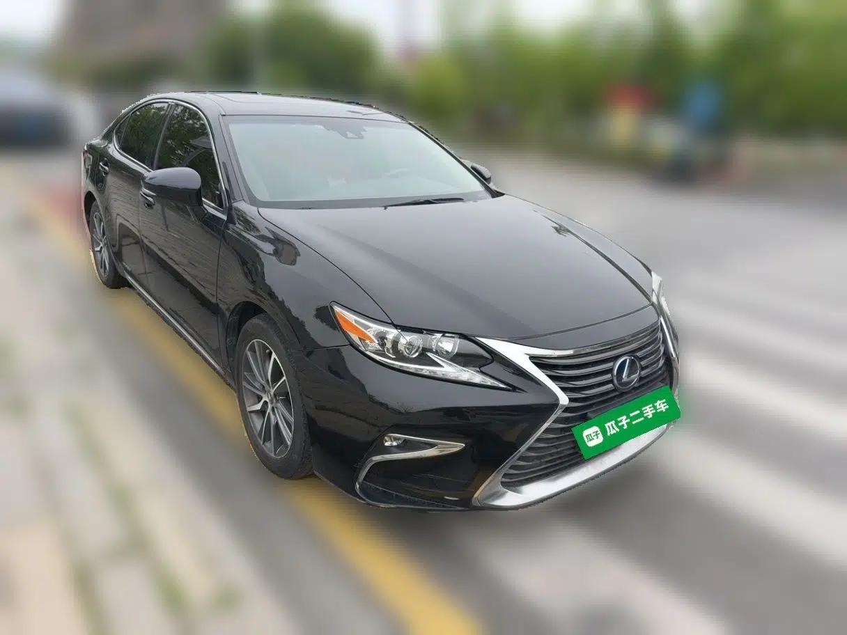 Lexus ES 2015 300h Comfort Edition — миниатюра 3