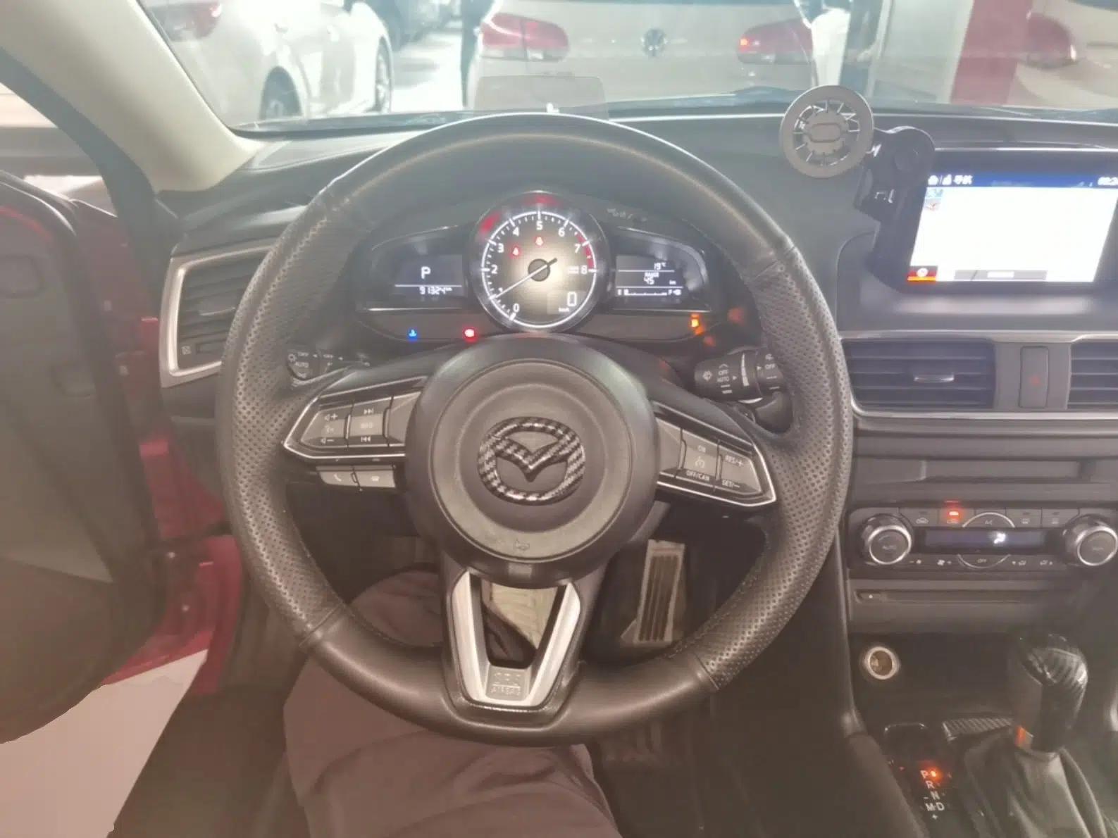 Mazda 3 Axela 2017 Hatchback 2.0L Automatic Sport Model China V Emission Standard — миниатюра 14