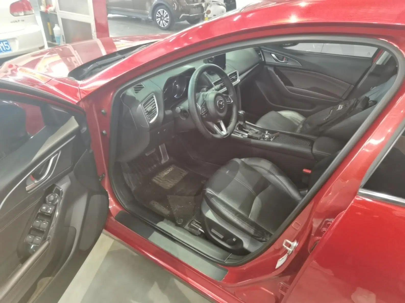 Mazda 3 Axela 2017 Hatchback 2.0L Automatic Sport Model China V Emission Standard — миниатюра 19