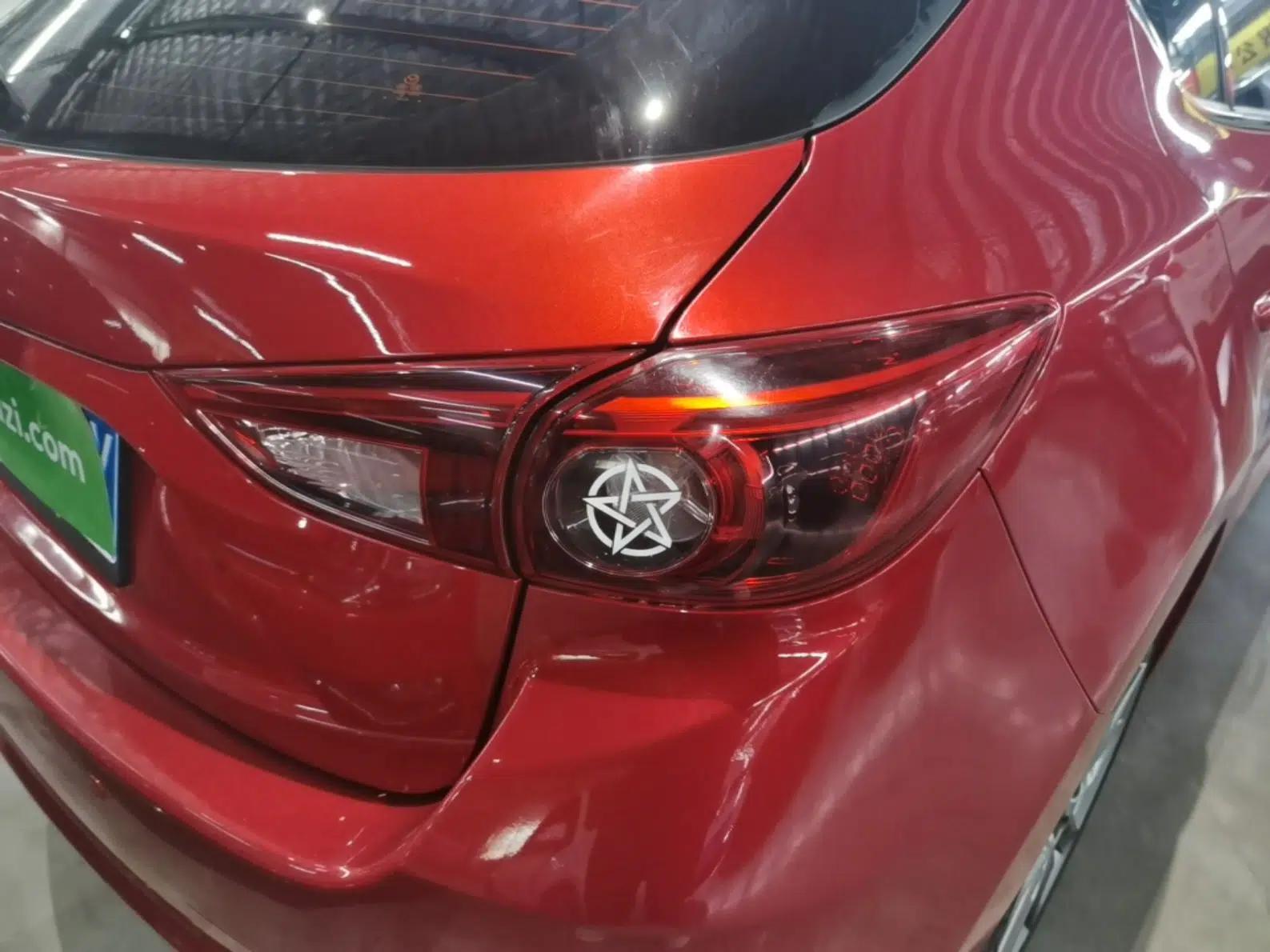 Mazda 3 Axela 2017 Hatchback 2.0L Automatic Sport Model China V Emission Standard — миниатюра 7