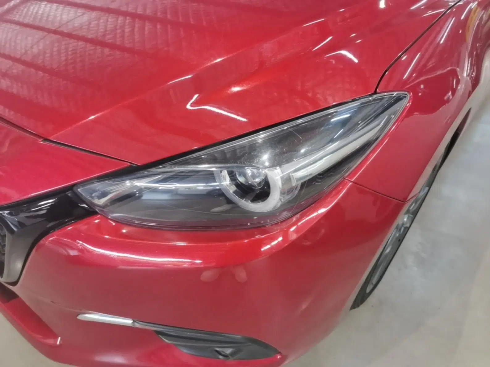 Mazda 3 Axela 2017 Hatchback 2.0L Automatic Sport Model China V Emission Standard — миниатюра 9
