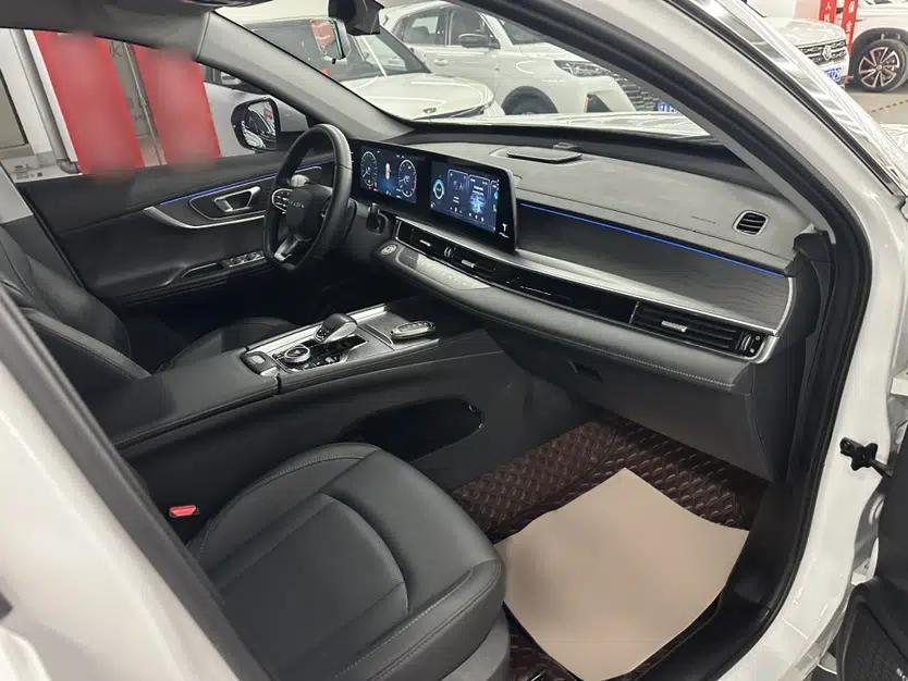 Chery Tiggo 8 PRO 2022 290T Two-Wheel Drive Sky Dome Edition 5 Seats — миниатюра 12
