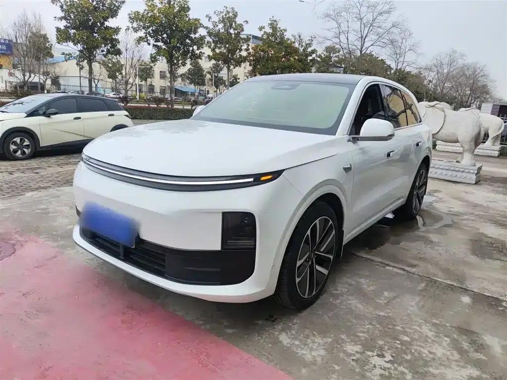 Li Auto L6 2024 Pro — миниатюра 1
