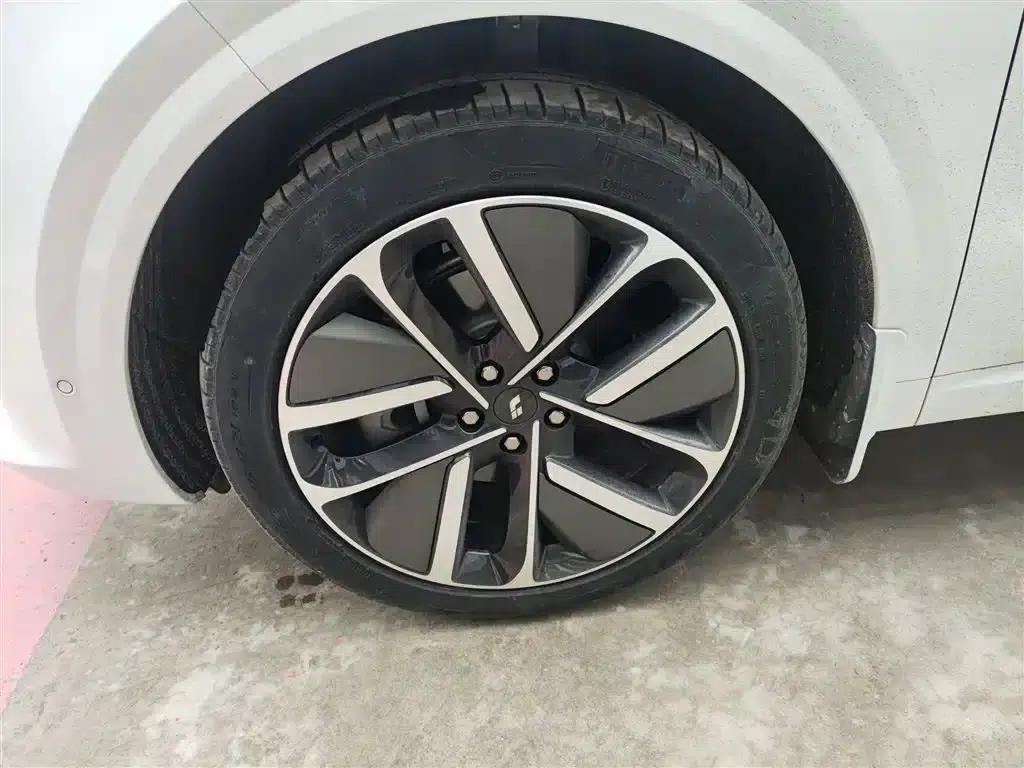 Li Auto L6 2024 Pro — миниатюра 23