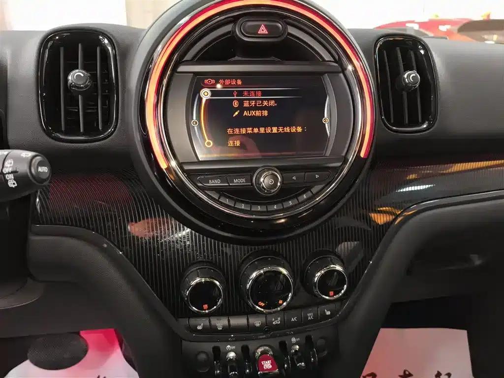 2017 MINI COUNTRYMAN 1.5T COOPER ALL4 Traveler — миниатюра 12