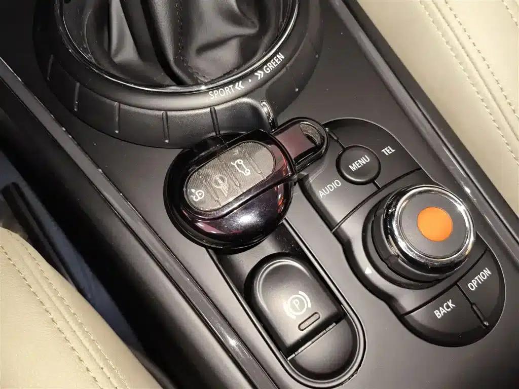 2017 MINI COUNTRYMAN 1.5T COOPER ALL4 Traveler — миниатюра 8