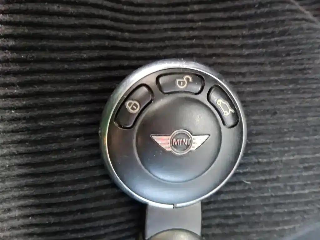 2012 MINI COUNTRYMAN 1.6T COOPER S — миниатюра 10