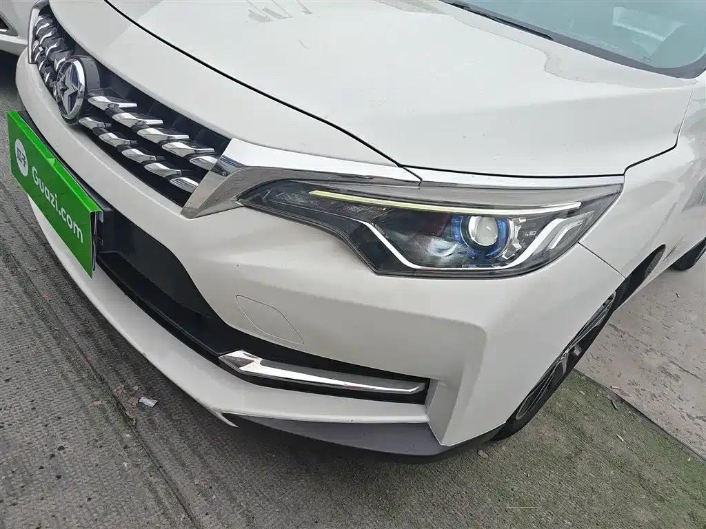 Venucia D60 2020 1.6L XL CVT Enjoy Edition — миниатюра 24