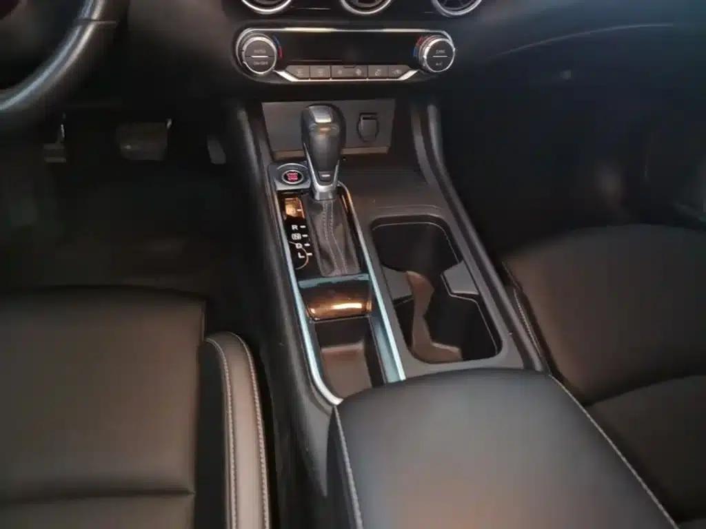 Nissan Sylphy 2021 1.6L XL CVT Enjoy Edition — миниатюра 14
