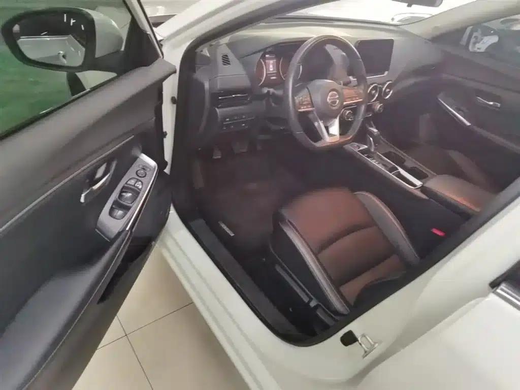 Nissan Sylphy 2021 1.6L XL CVT Enjoy Edition — миниатюра 16