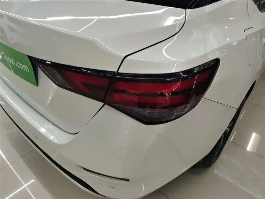 Nissan Sylphy 2021 1.6L XL CVT Enjoy Edition — миниатюра 8