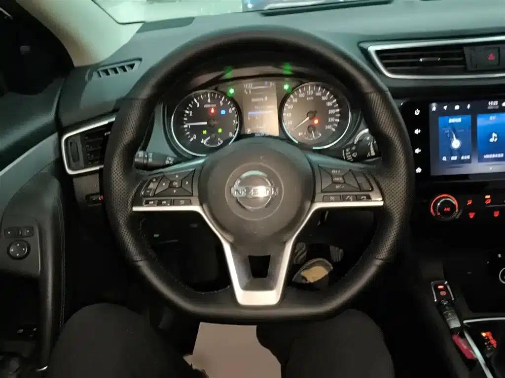 Nissan Qashqai 2021 2.0L CVT Luxury Edition — миниатюра 3