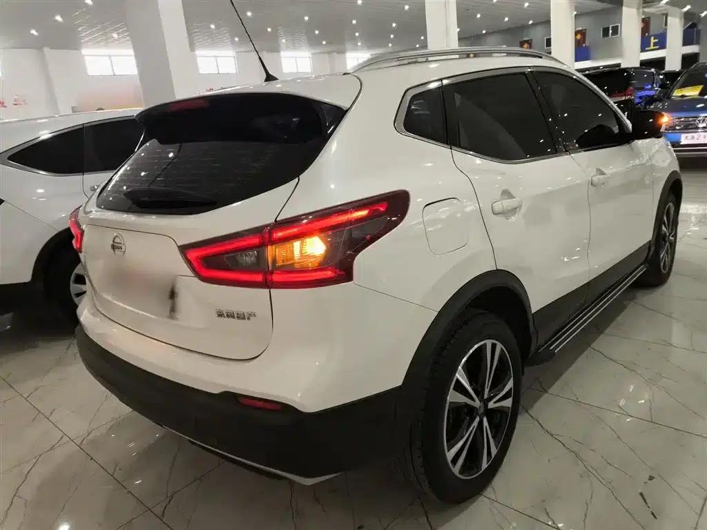 Nissan Qashqai 2021 2.0L CVT Luxury Edition — миниатюра 22