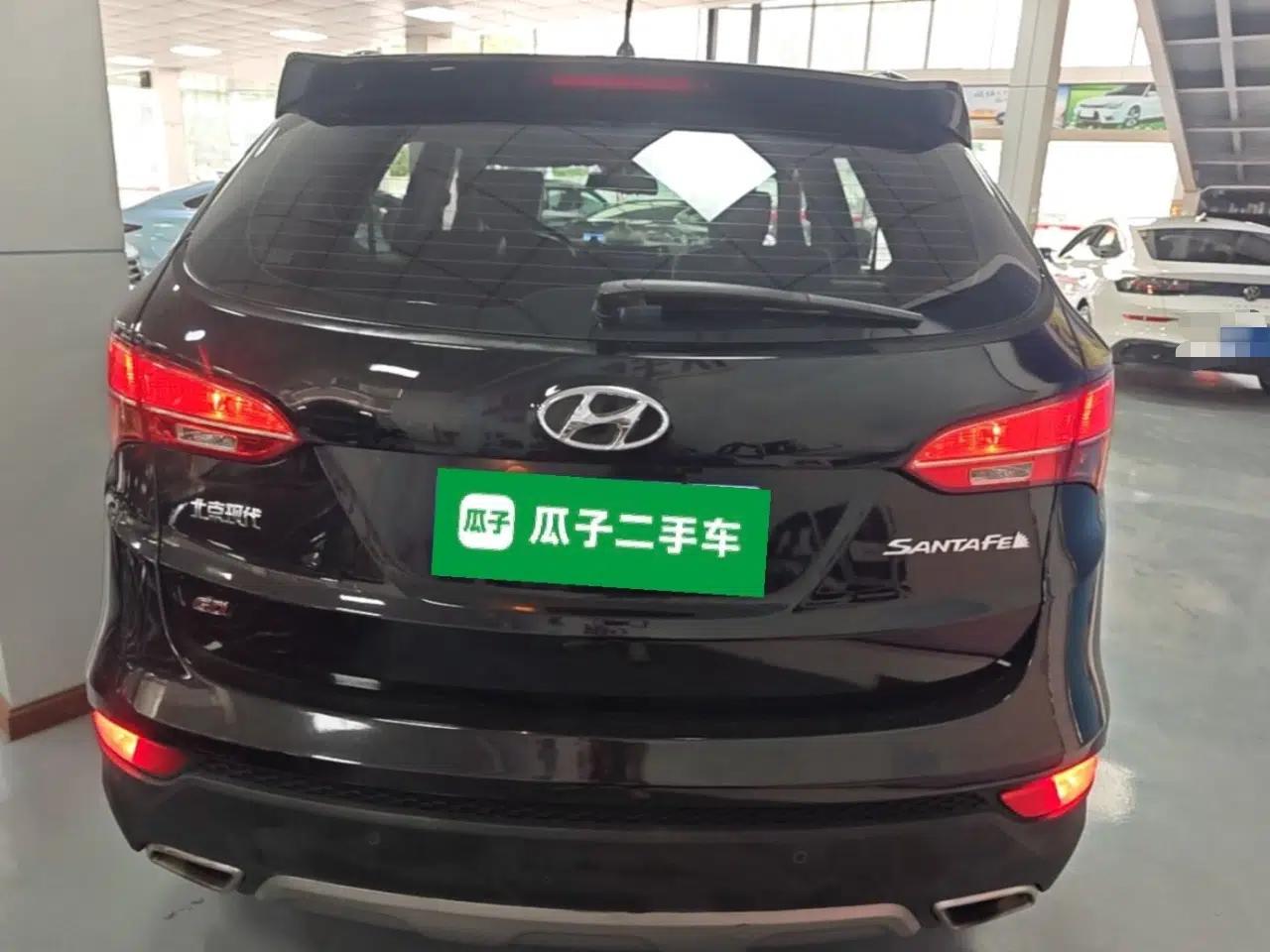 Hyundai Santa Fe 2013 2.4L Automatic Two-Wheel Drive Smart Version — миниатюра 5