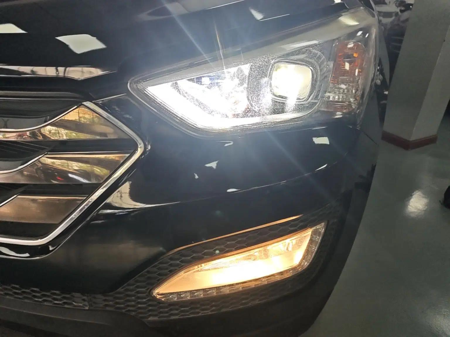 Hyundai Santa Fe 2013 2.4L Automatic Two-Wheel Drive Smart Version — миниатюра 9
